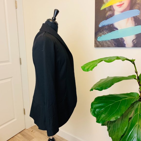 ♻️🌿Dynamite | 9-5 Cleancut Blazer - Picture 2 of 11